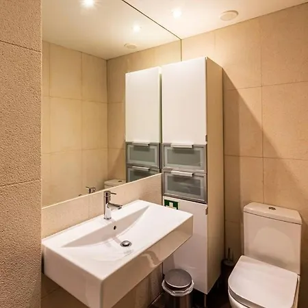 Well-located With Smart Space Apartman *