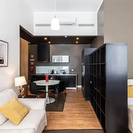 Well-located With Smart Space Apartment